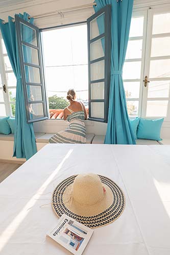 The White Rose Apartment