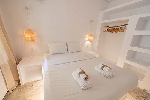 The White Rose Hotel
