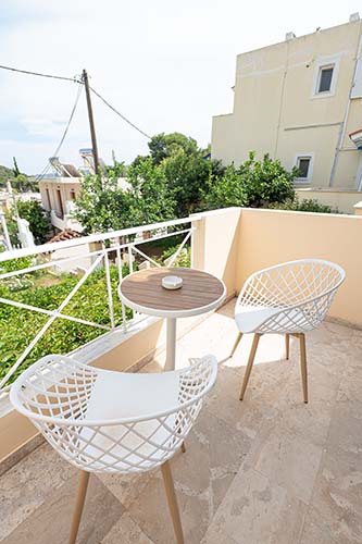 The White Rose Hotel