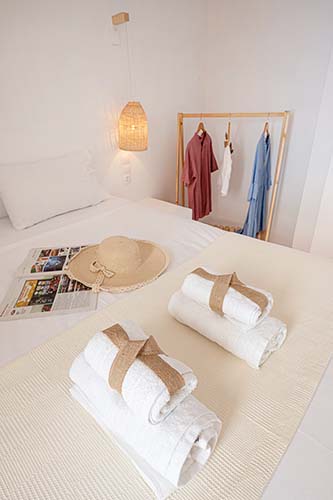 The White Rose Hotel