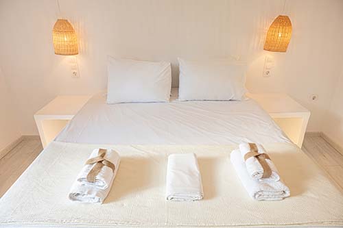 The White Rose Hotel
